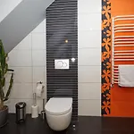 Nad Lomniczka-malachit アパート カルパッチ